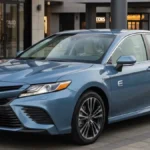 Toyota Camry 2026 Launched: Hybrid Luxury Sedan with 28KMPL Mileage and Premium Comfort